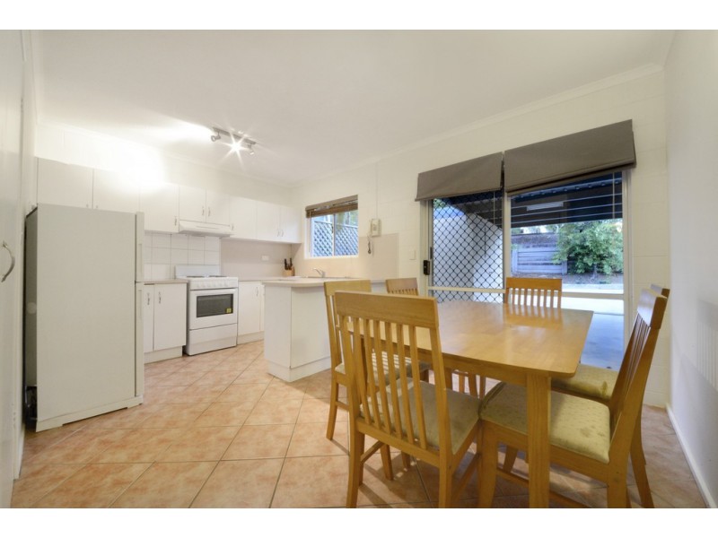 3/11 Island Drive, Cannonvale QLD 4802