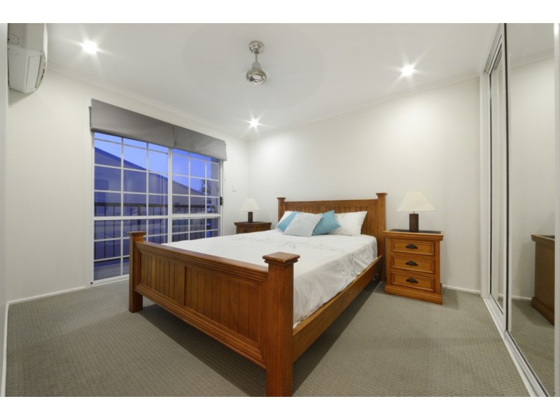3/11 Island Drive, Cannonvale QLD 4802