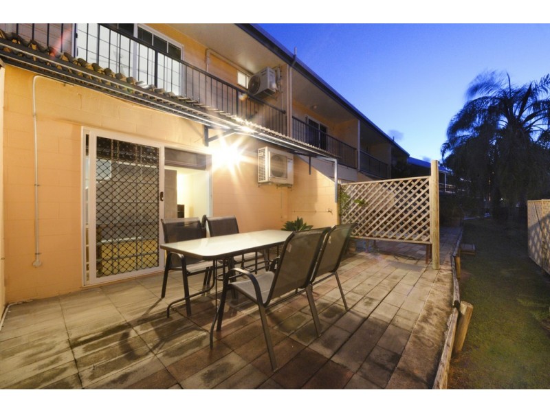 3/11 Island Drive, Cannonvale QLD 4802