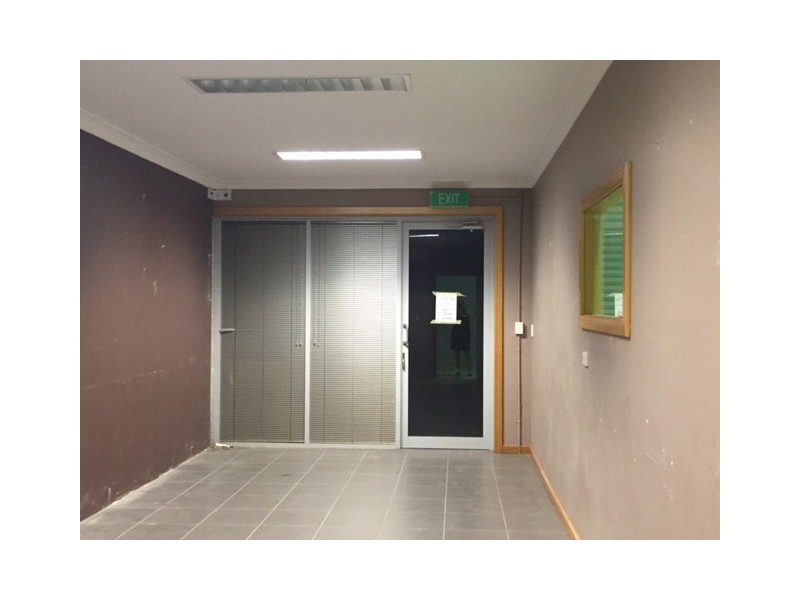 4/8 Myer Lasky Drive, Cannonvale QLD 4802