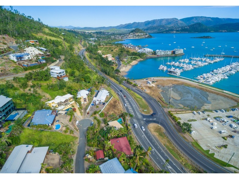8 Airlie Crescent, Airlie Beach QLD 4802