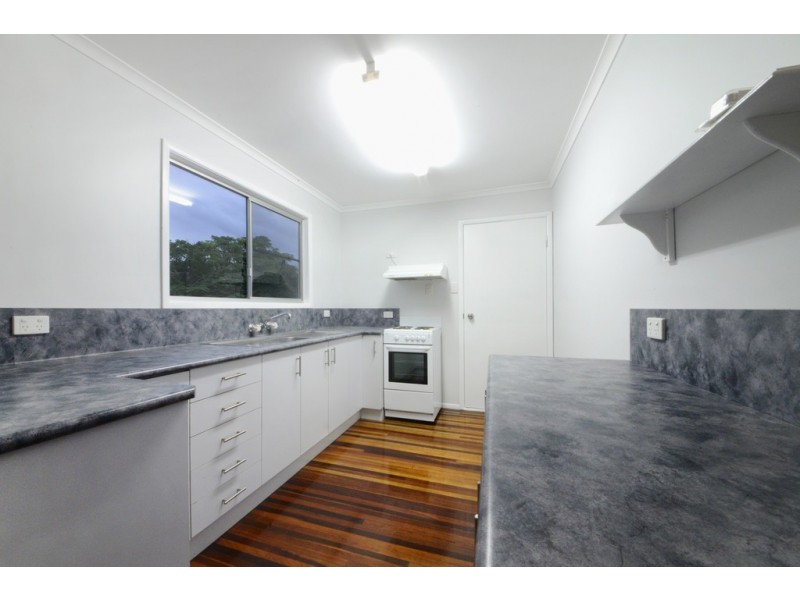24 Stewart Drive, Cannonvale QLD 4802