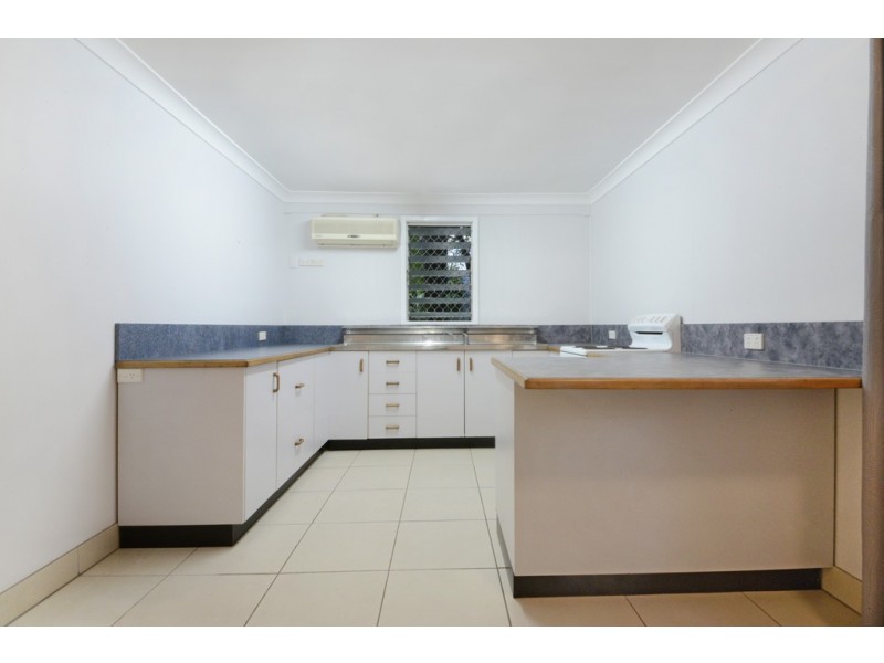 24 Stewart Drive, Cannonvale QLD 4802