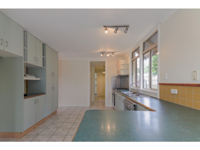 10 Daydream Court, Cannonvale QLD 4802