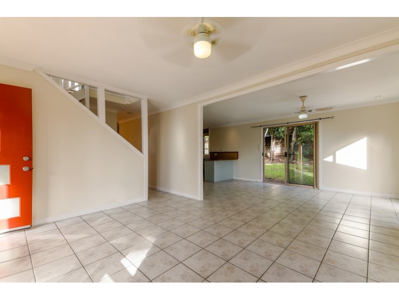 10 Daydream Court, Cannonvale QLD 4802