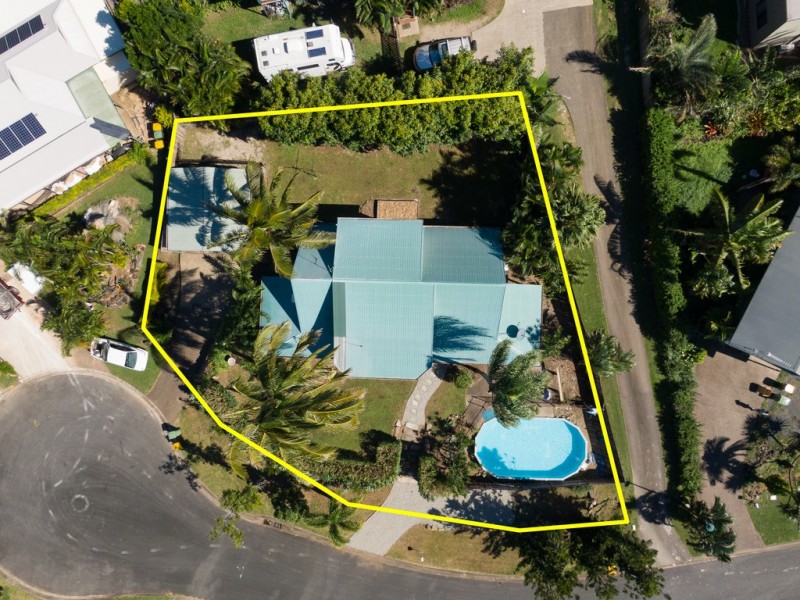 10 Daydream Court, Cannonvale QLD 4802