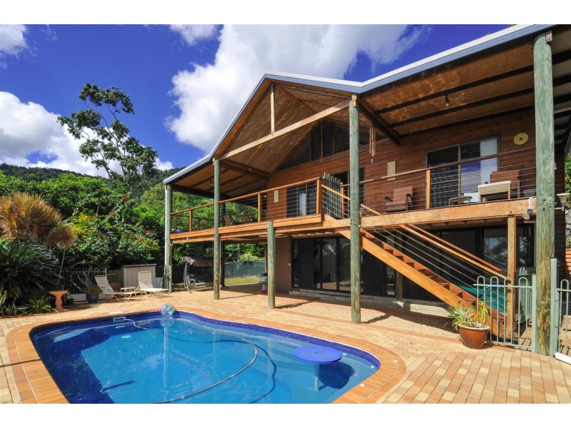 40 Parkwood Terrace, Cannonvale QLD 4802