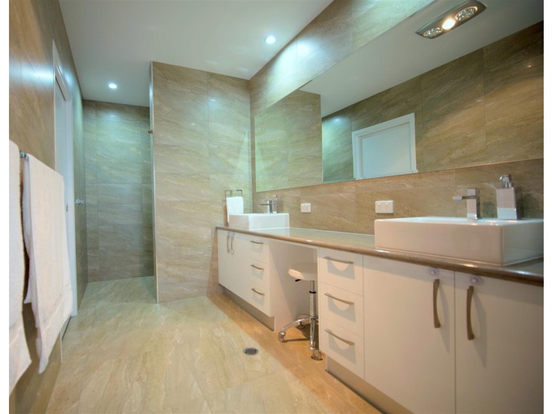 19 Tucker Road, Riordanvale QLD 4800