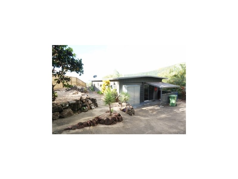 9a Woomerah, Cannonvale QLD 4802