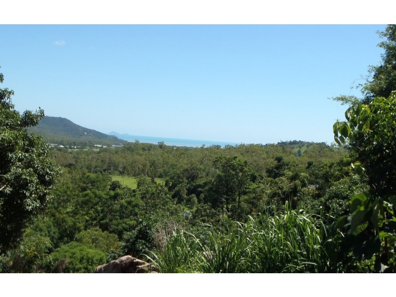 8 Bellview Close, Cannon Valley QLD 4800
