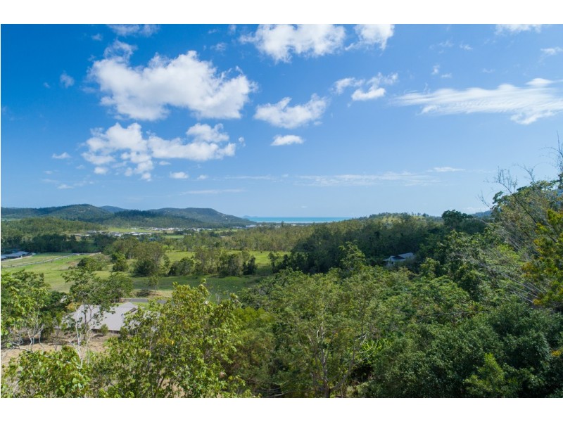 8 Bellview Close, Cannon Valley QLD 4800