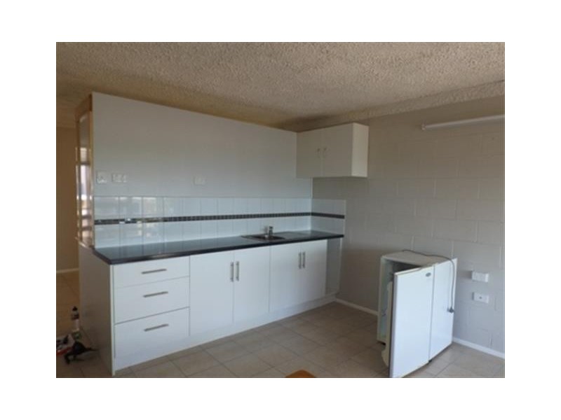 3/14 Beach Road, Cannonvale QLD 4802
