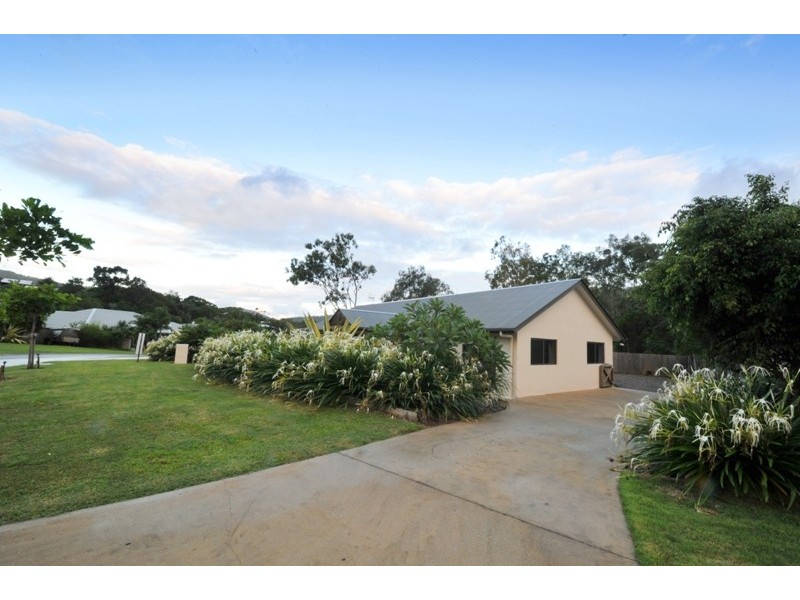 25 Sunset Drive, Jubilee Pocket QLD 4802