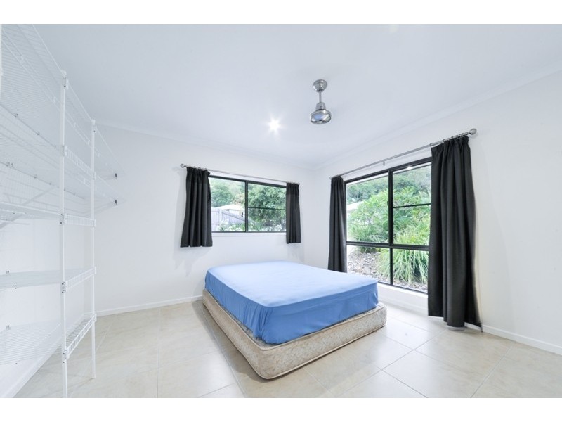 25 Sunset Drive, Jubilee Pocket QLD 4802