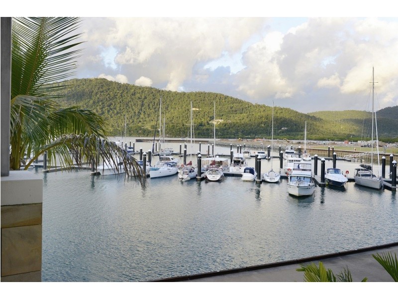 104/33 Port Drive, Airlie Beach QLD 4802