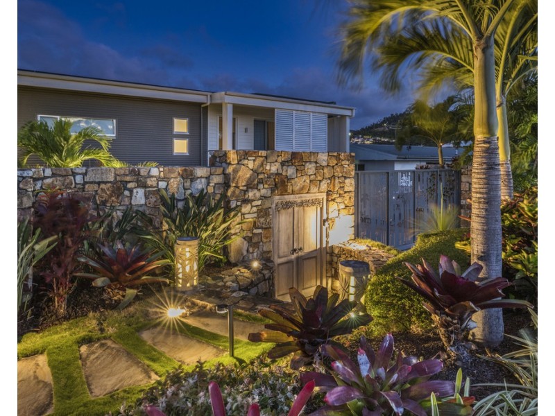 7 Summit Avenue, Airlie Beach QLD 4802