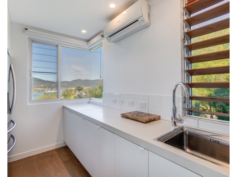7 Summit Avenue, Airlie Beach QLD 4802