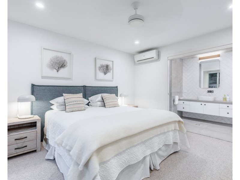 7 Summit Avenue, Airlie Beach QLD 4802