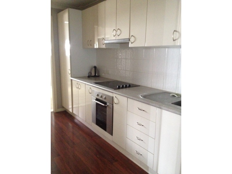 6 McIntosh Drive, Cannonvale QLD 4802