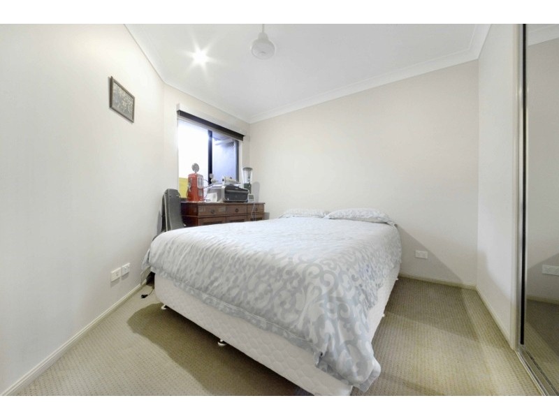 2/24 Links Drive, Cannonvale QLD 4802