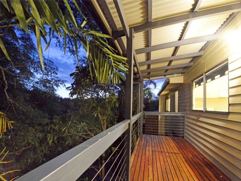 1/6 Border Drive, Cannonvale QLD 4802