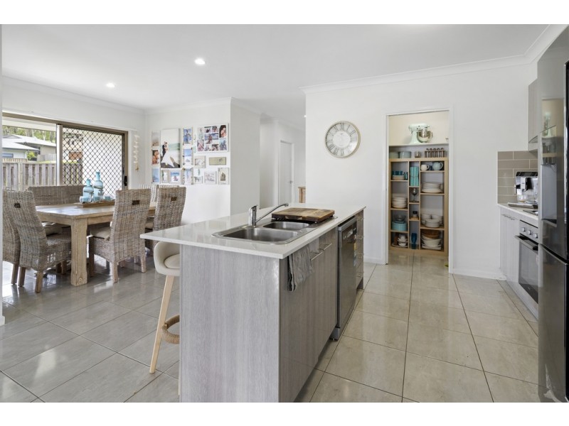 10 Masthead Road, Cannon Valley QLD 4800