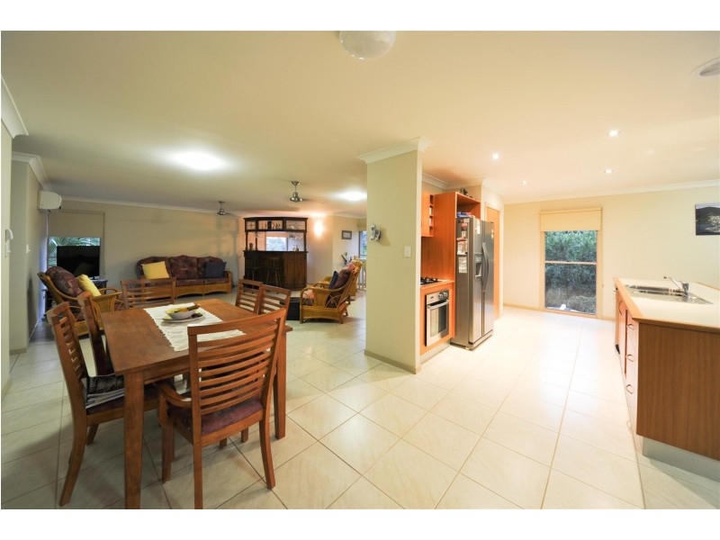 13 Wills Court, Cannonvale QLD 4802