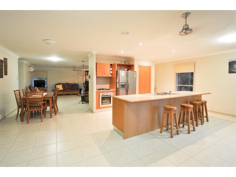13 Wills Court, Cannonvale QLD 4802