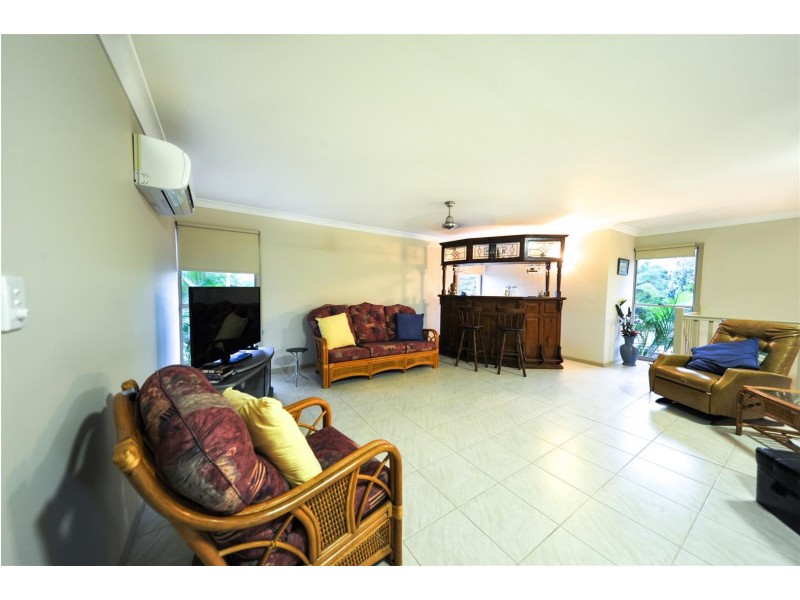 13 Wills Court, Cannonvale QLD 4802