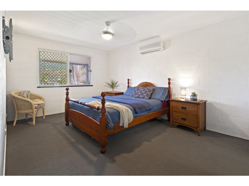 6 Grace Avenue, Cannonvale QLD 4802