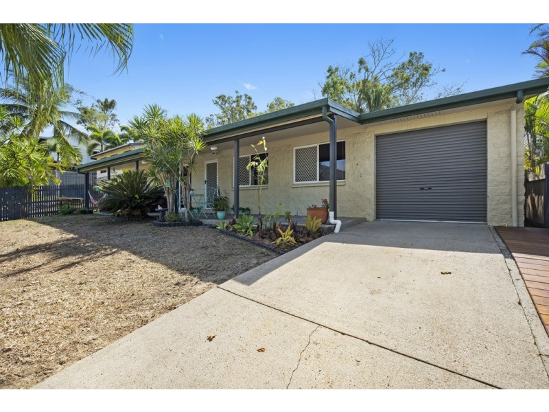 6 Grace Avenue, Cannonvale QLD 4802