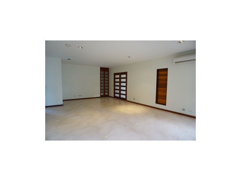 104 Windermere, Cannonvale QLD 4802