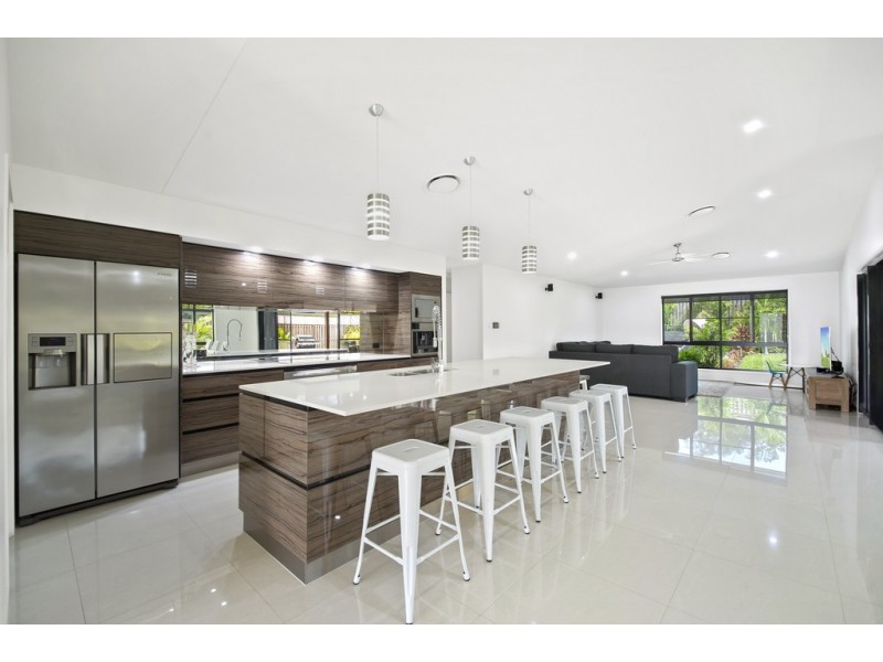 9 Spyglass Road, Cannon Valley QLD 4800