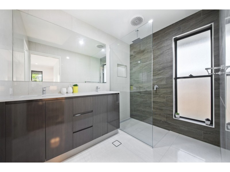 9 Spyglass Road, Cannon Valley QLD 4800