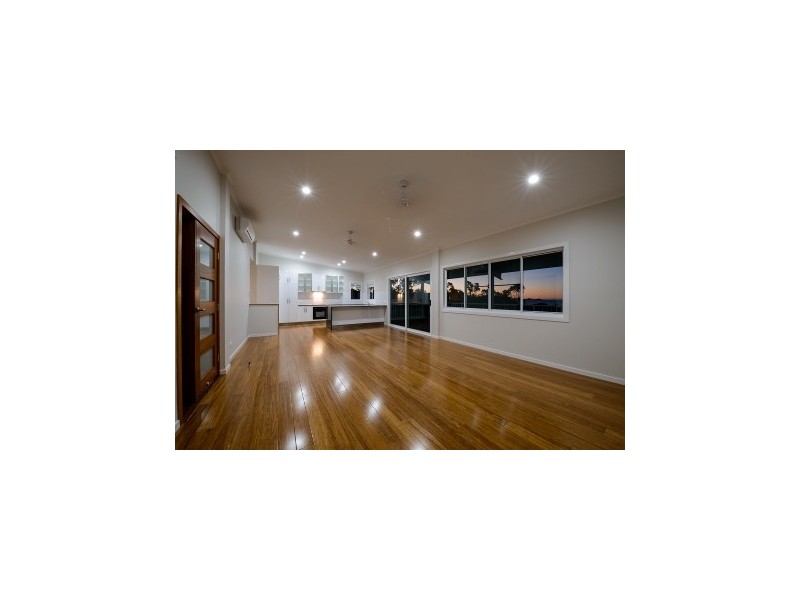 10 Cayman Estate, 13 Border Drive, Cannonvale QLD 4802