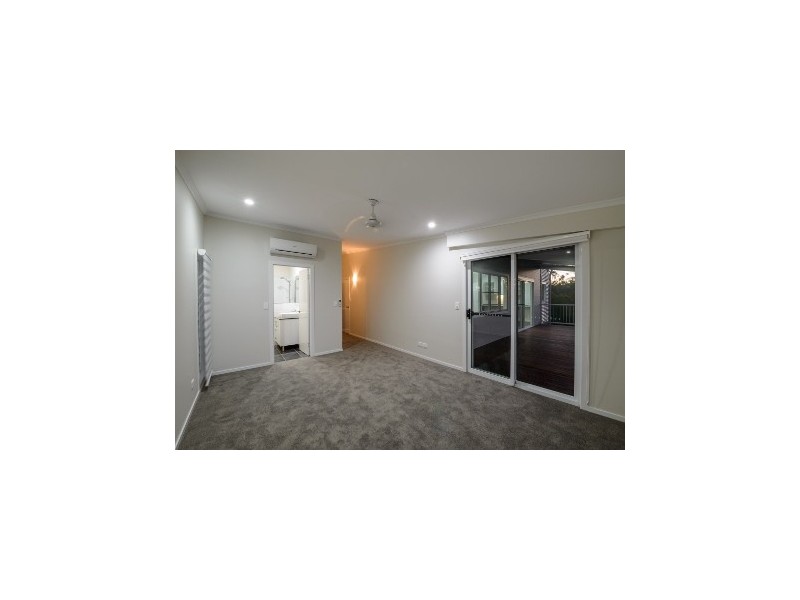10 Cayman Estate, 13 Border Drive, Cannonvale QLD 4802
