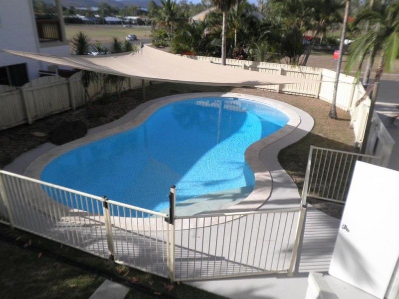 20 Tropic Road, Cannonvale QLD 4802