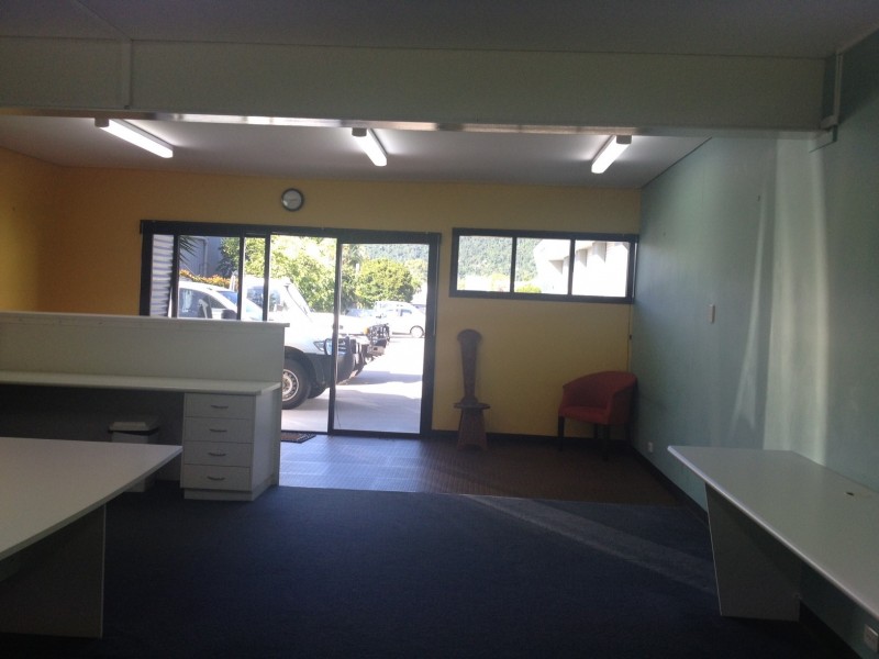 7b / 5 Carlo Drive, Cannonvale QLD 4802