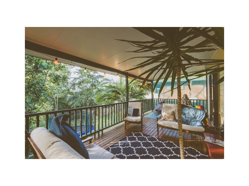 27 Eshelby Drive, Cannonvale QLD 4802