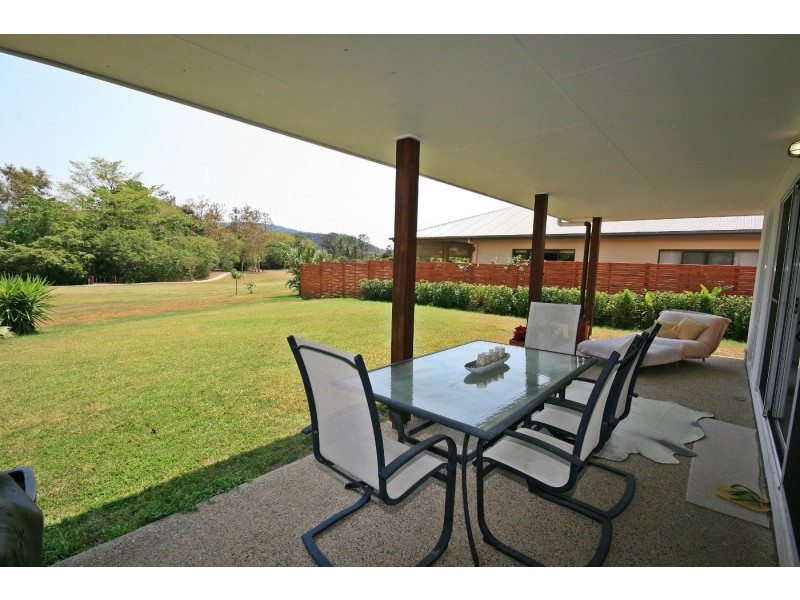 15 Waite Creek Court, Cannonvale QLD 4802
