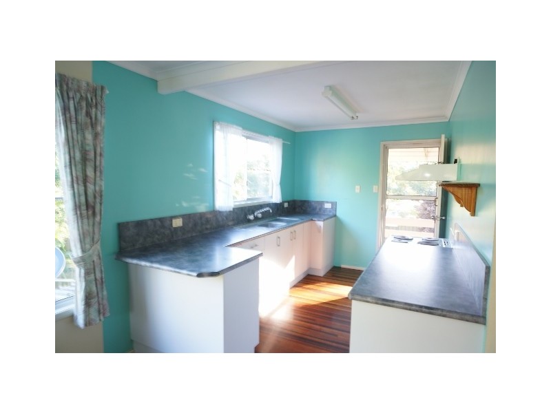 24 Stewart Drive, Cannonvale QLD 4802