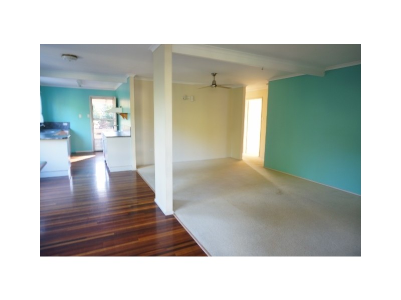 24 Stewart Drive, Cannonvale QLD 4802