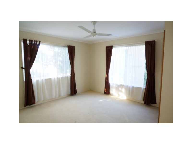 24 Stewart Drive, Cannonvale QLD 4802