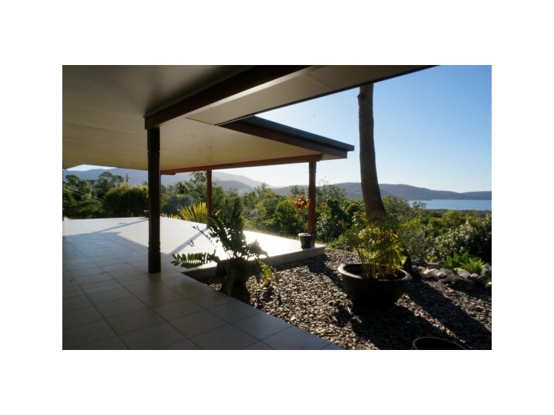 58 Ridgeview Road, Cannonvale QLD 4802