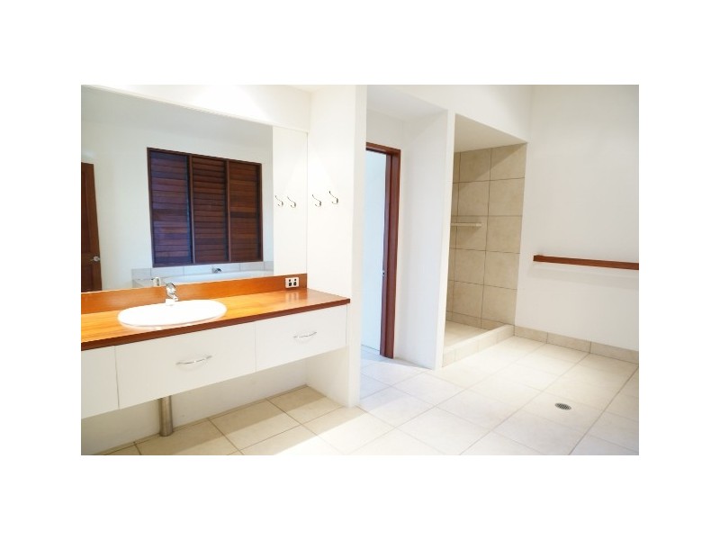 58 Ridgeview Road, Cannonvale QLD 4802