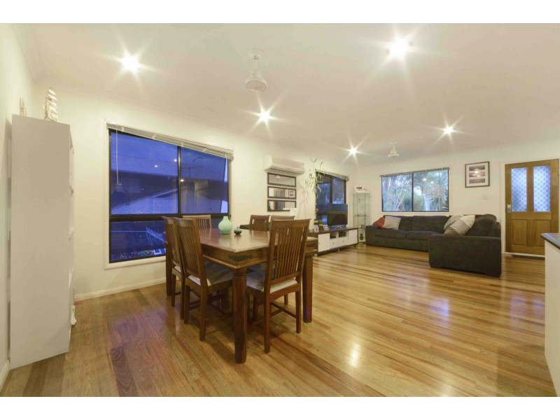 18 Panoramic Court, Cannonvale QLD 4802
