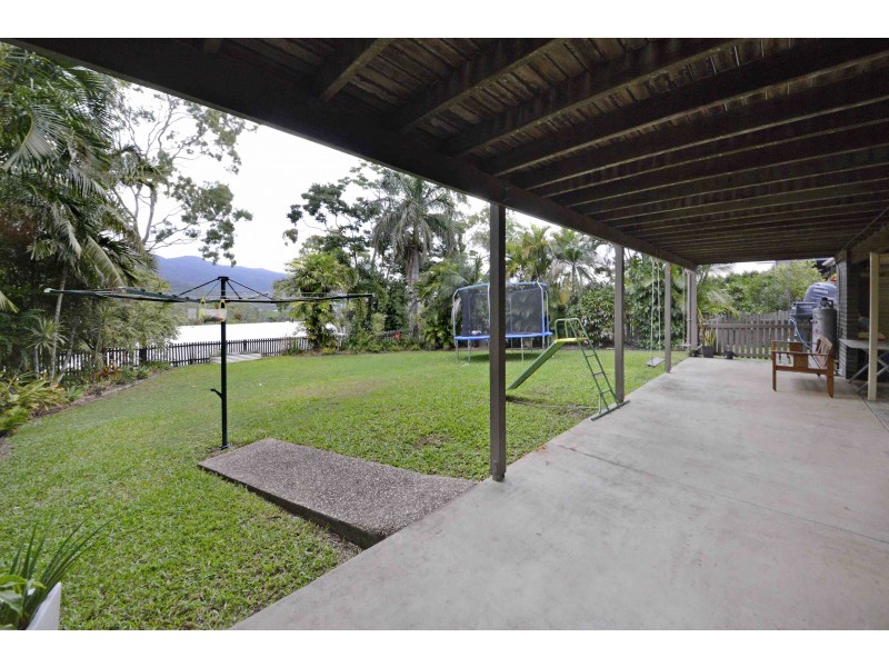 18 Panoramic Court, Cannonvale QLD 4802