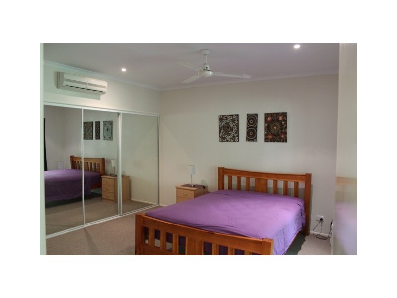 3/6 Salmon Street, Cannonvale QLD 4802