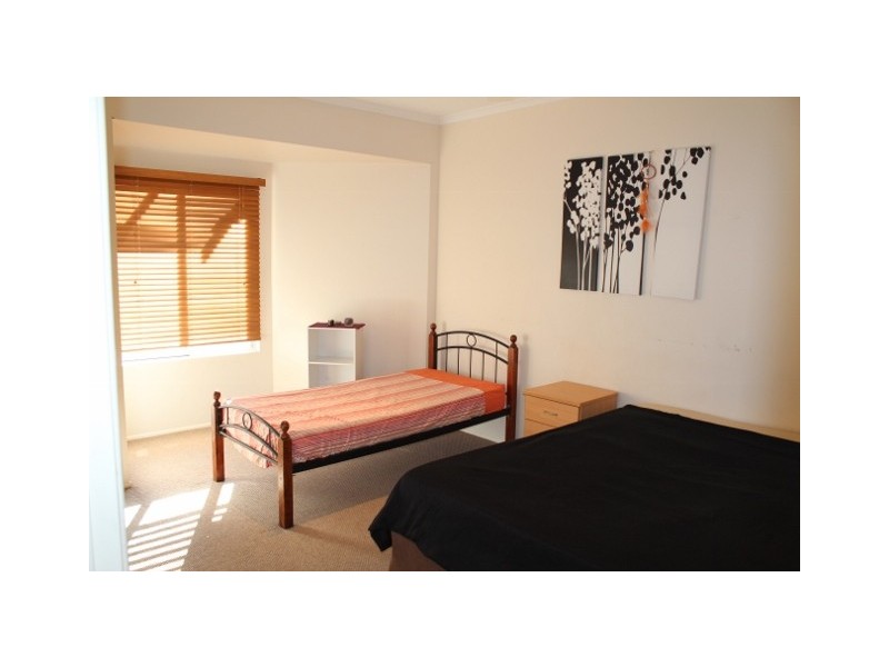 3/6 Salmon Street, Cannonvale QLD 4802