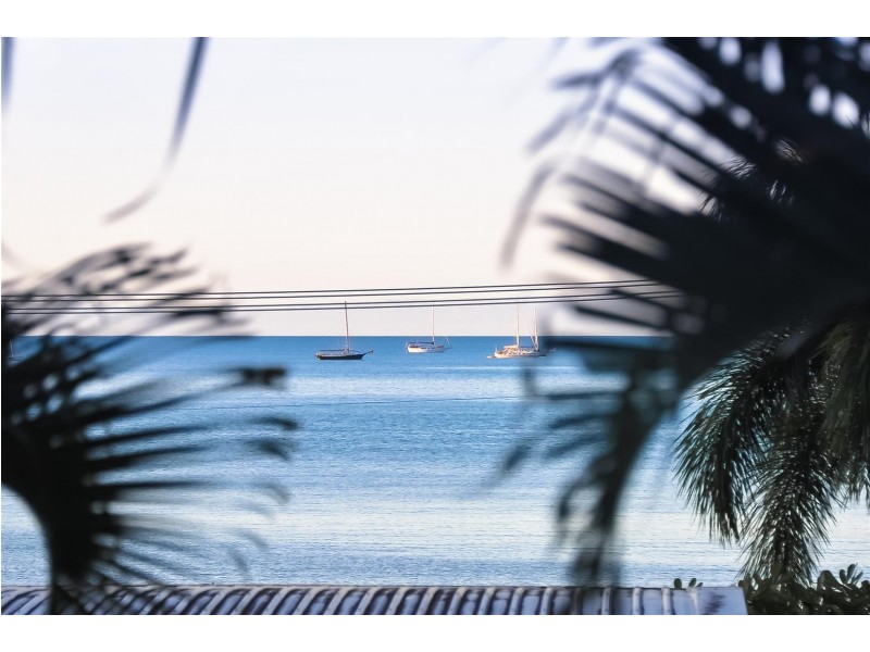 3/1A Pleasant Drive, Cannonvale QLD 4802